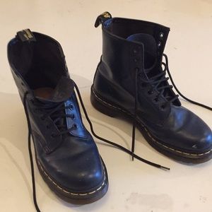 Dr. Martens Smooth Navy Blue original boots 8M